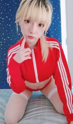 亚洲一卡二卡在线观看
