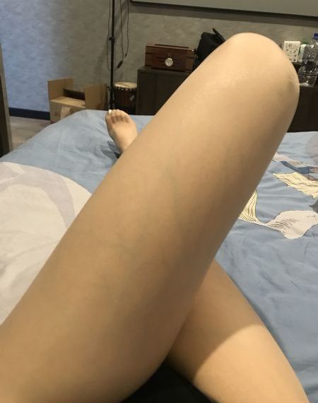 他扯开我的奶罩一摸就流水