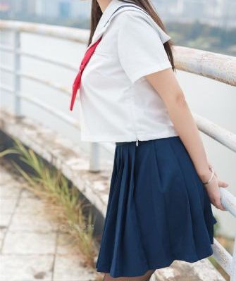 露西妮电影完整版