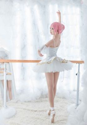 绝色黑寡妇